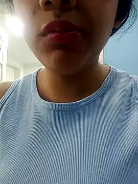 Snapshot of _Miaaleon chatting on 03.01.25 Miaaleon online show from 03.01.25