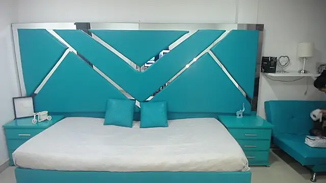 Snapshot of _Miaaleon chatting on 03.13.25 Miaaleon online show from 03.13.25