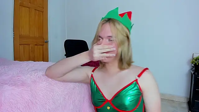 Snapshot of _Little_angel69 chatting on 12.24.24 Little angel69 online show from 12.24.24