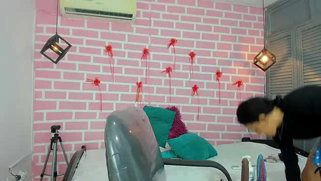 emy 0 online show from 03.06.25