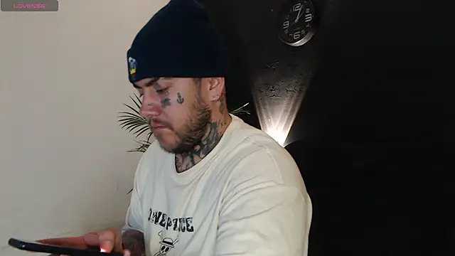 Snapshot of Ash_gusbig chatting on 02.06.25 Ash gusbig online show from 02.06.25