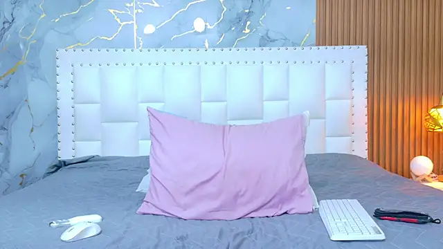 indianschoolgirl online show from 03.20.26