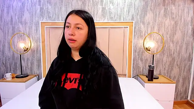 Snapshot of AshleeyPrincess chatting on 11.21.25 AshleeyPrincess online show from 11.21.25