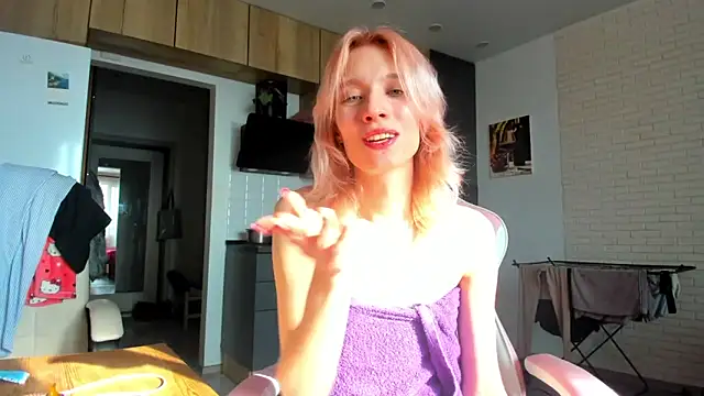  Alice Kitty online show from 02.18.26