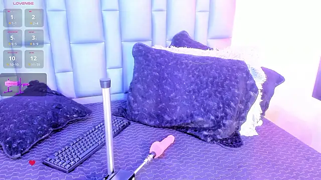 Abbyadams online show from 03.05.26