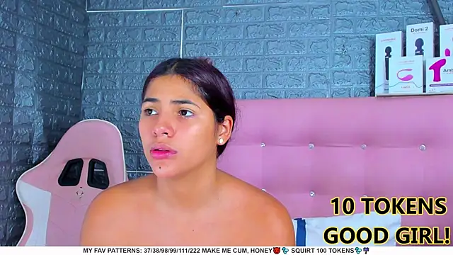 AriannaLewiis online show from 02.26.25