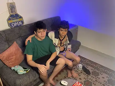 MyLatinHotBoys online show from 01.19.25