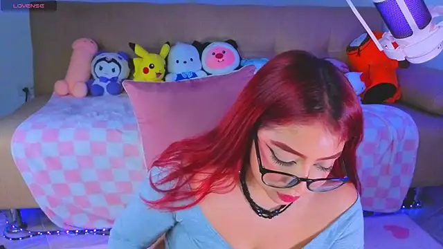 Snapshot of AnngelaSkye chatting on 10.09.25 AnngelaSkye online show from 10.09.25