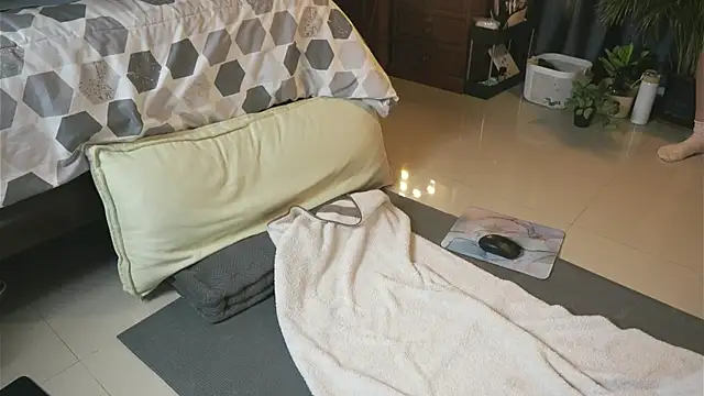 Snapshot of Winnie_sweet chatting on 01.12.25 Winnie sweet online show from 01.12.25