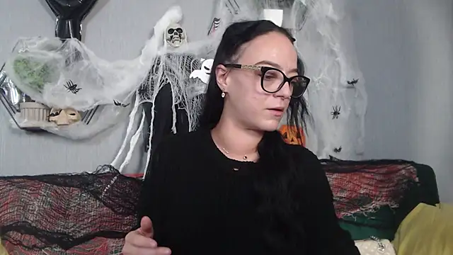 IzabelllNoir online show from 10.24.25