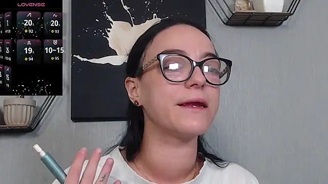 IzabelllNoir online show from 04.15.26