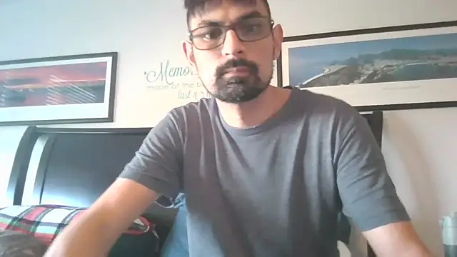 Snapshot of spence204011 chatting on 06.22.26 spence204011 online show from 06.22.26