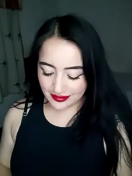 Snapshot of kirara_dirty chatting on 12.15.24 kirara dirty online show from 12.15.24