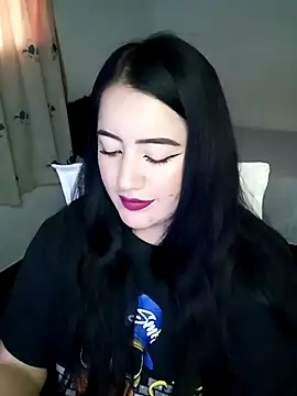 Snapshot of kirara_dirty chatting on 12.15.24 kirara dirty online show from 12.15.24