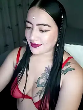 Snapshot of kirara_dirty chatting on 12.17.24 kirara dirty online show from 12.17.24