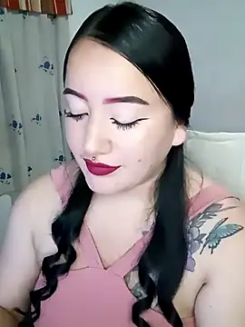 Snapshot of kirara_dirty chatting on 01.11.25 kirara dirty online show from 01.11.25