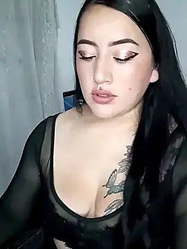 Snapshot of kirara_dirty chatting on 01.23.25 kirara dirty online show from 01.23.25