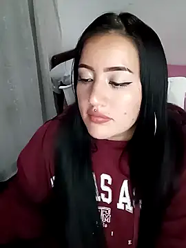 Snapshot of kirara_dirty chatting on 02.15.25 kirara dirty online show from 02.15.25