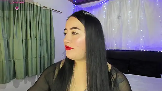 Snapshot of kirara_dirty chatting on 10.25.25 kirara dirty online show from 10.25.25