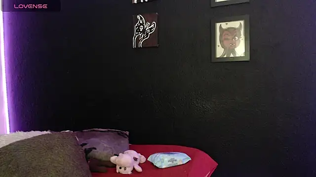 Snapshot of niakat_ chatting on 01.04.25 niakat online show from 01.04.25