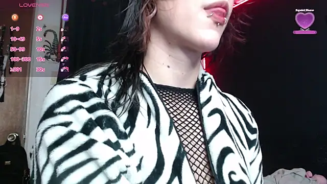 Snapshot of niakat_ chatting on 02.18.25 niakat online show from 02.18.25