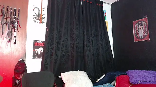 Snapshot of niakat_ chatting on 03.11.25 niakat online show from 03.11.25