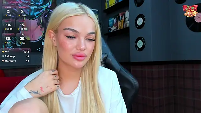 Angel Sapphire  online show from 03.12.25