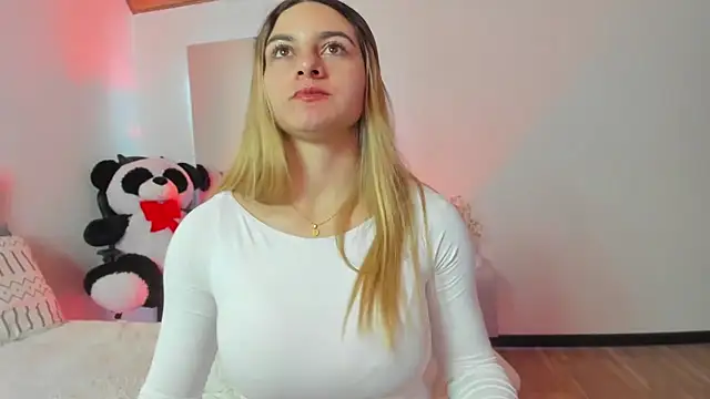 AtheneaRossi online show from 03.08.25