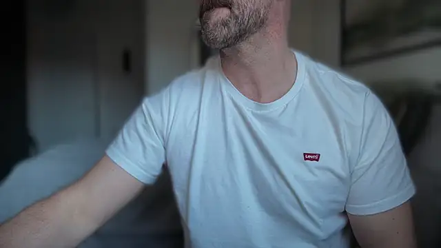 Mr Beef online show from 04.06.26