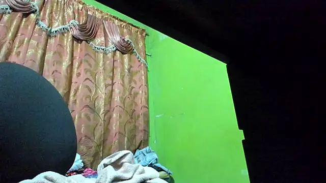 Snapshot of Brenda_Smith69 chatting on 10.18.25 Brenda Smith69 online show from 10.18.25