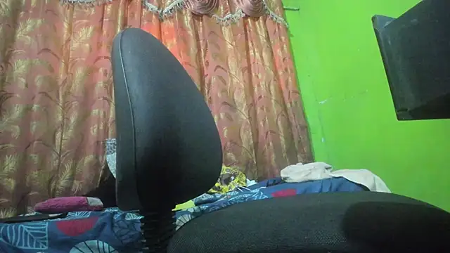 Snapshot of Brenda_Smith69 chatting on 11.02.25 Brenda Smith69 online show from 11.02.25