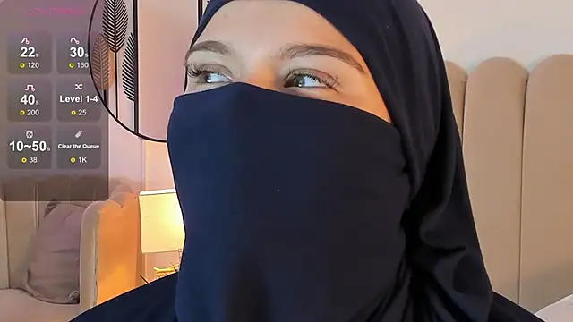 anna-henao online show from 12.24.24