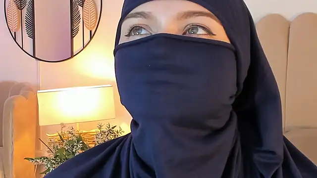 anna-henao online show from 12.27.24