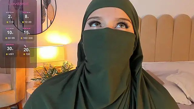 anna-henao online show from 01.23.25