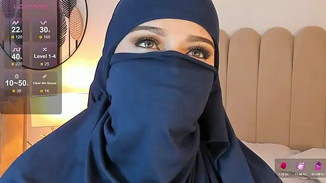 anna-henao online show from 02.20.25