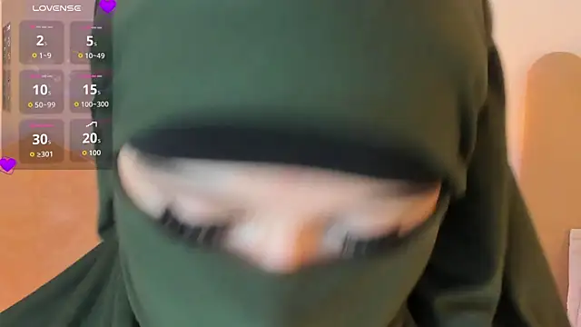 anna-henao online show from 09.15.25