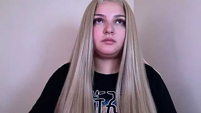 SweetPaige  online show from 02.05.25