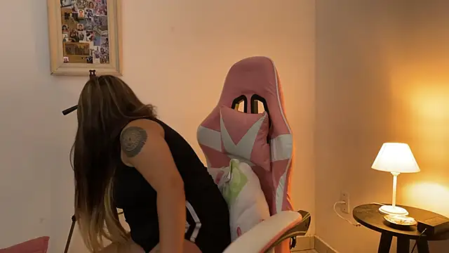 SweetPaige  online show from 02.04.26