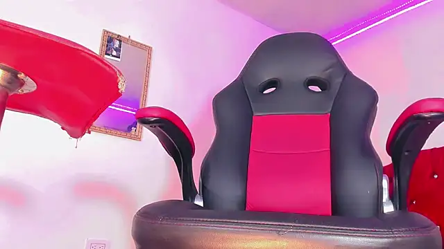 naomy  xx online show from 02.06.25