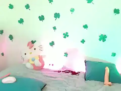 kittycatw online show from 03.18.25