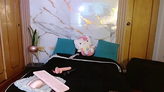 kittycatw online show from 03.20.26