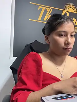 LinnaGardenia online show from 03.07.25