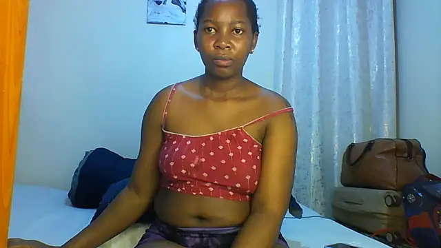 Petitiebooty online show from 11.17.25