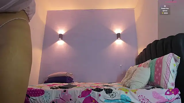 Sofia Clauss  online show from 01.15.25