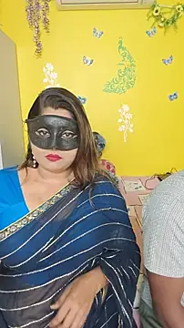 Snapshot of OrgsmMust chatting on 12.19.25 OrgsmMust online show from 12.19.25