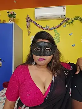 Snapshot of OrgsmMust chatting on 02.02.26 OrgsmMust online show from 02.02.26