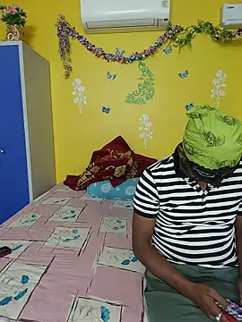 Snapshot of OrgsmMust chatting on 02.11.26 OrgsmMust online show from 02.11.26