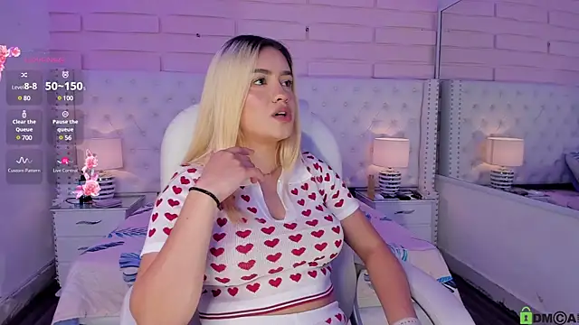 Yaaky  online show from 12.12.24