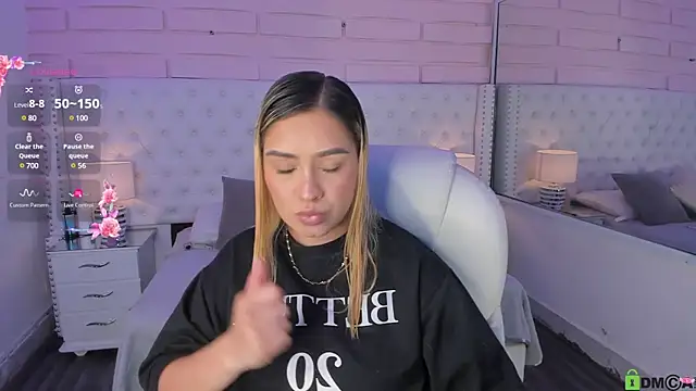 Yaaky  online show from 12.24.24