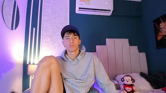 AlessandroDybala online show from 02.21.25